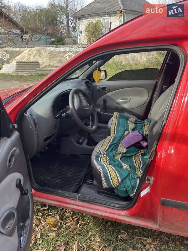 Минивэн Ford Courier 1999 в Городке