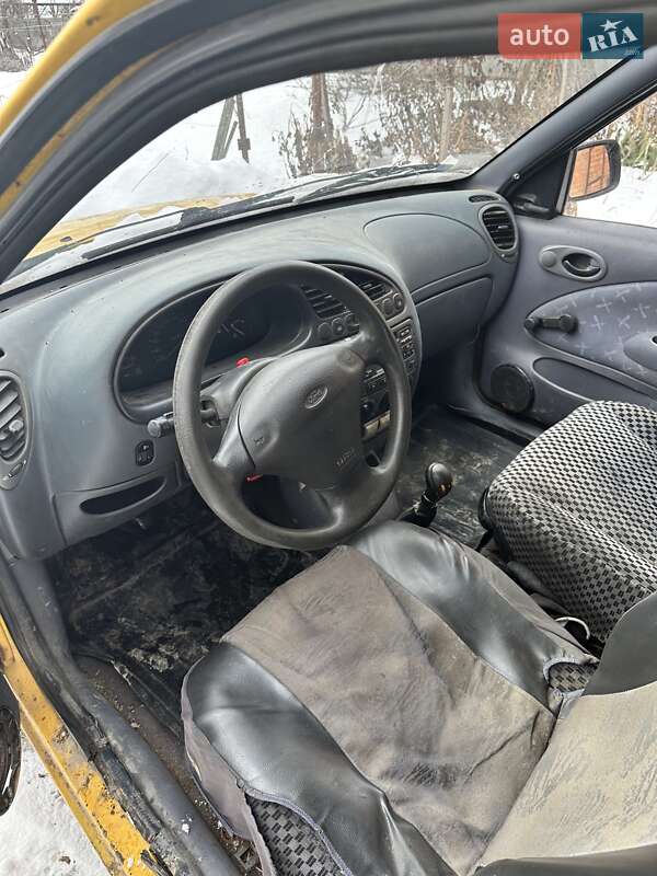 Мінівен Ford Courier 1996 в Вінниці