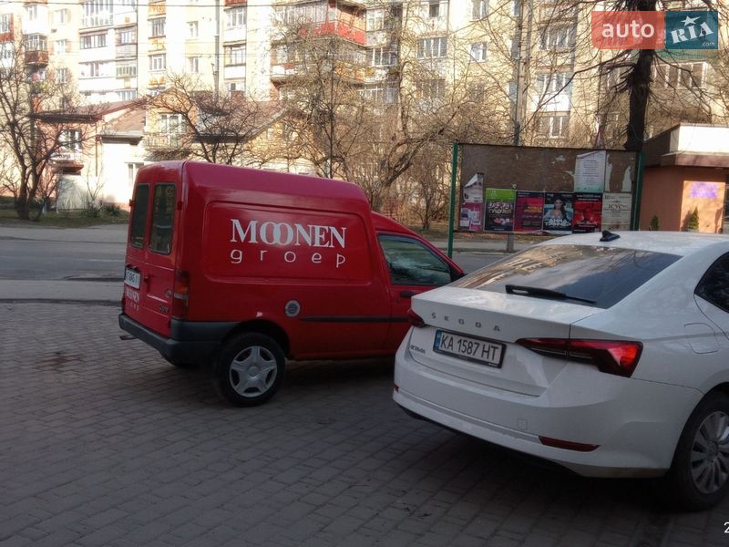 Вантажний фургон Ford Courier 1999 в Івано-Франківську