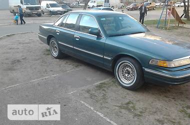 Седан Ford Crown Victoria 1995 в Кременчуці