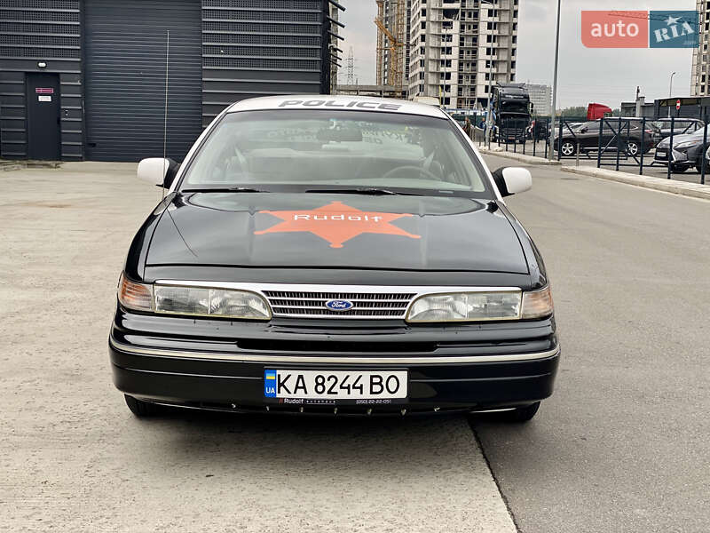 Седан Ford Crown Victoria 1994 в Киеве