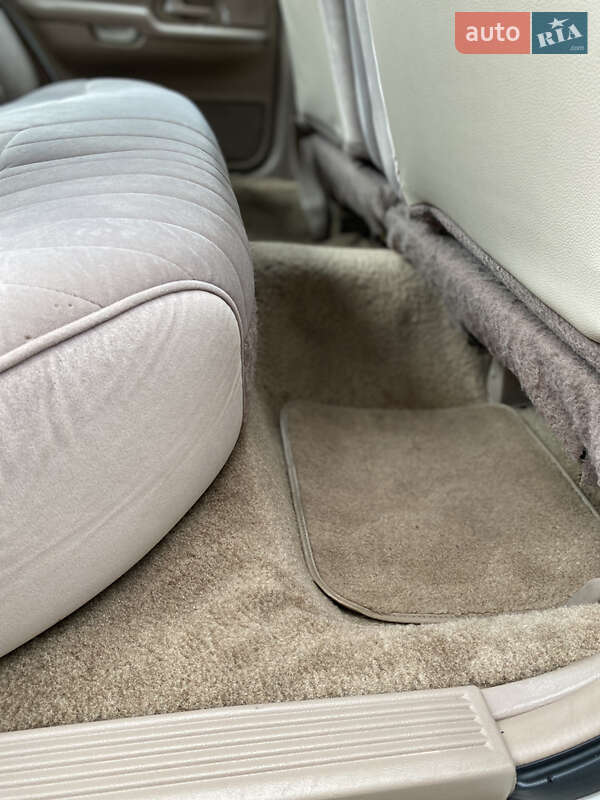 Седан Ford Crown Victoria 1994 в Киеве