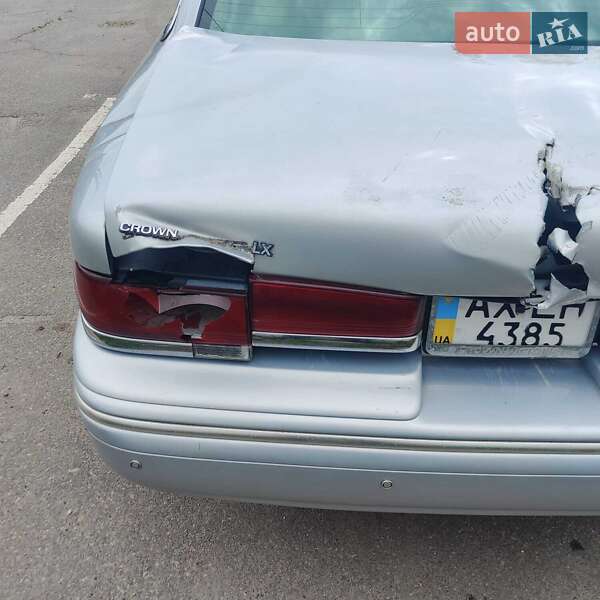 Седан Ford Crown Victoria 1996 в Харкові
