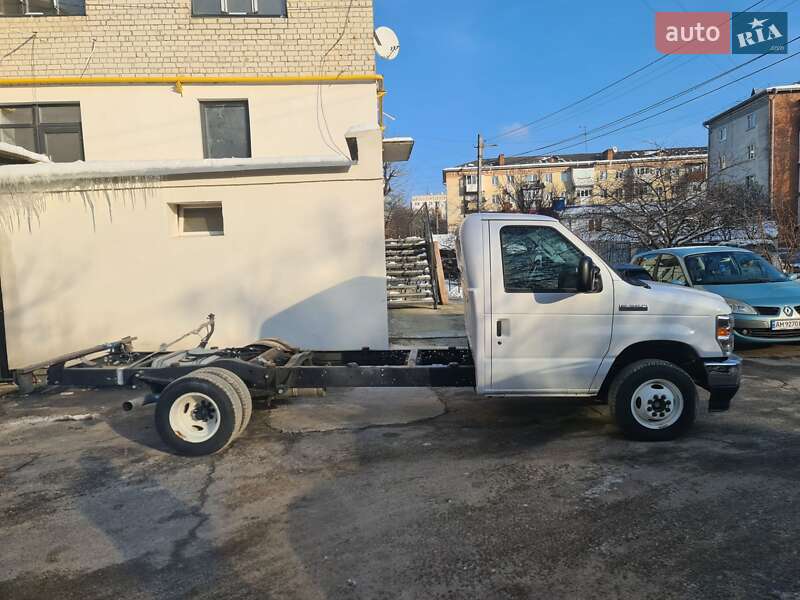 Шасси Ford E-350 2020 в Житомире
