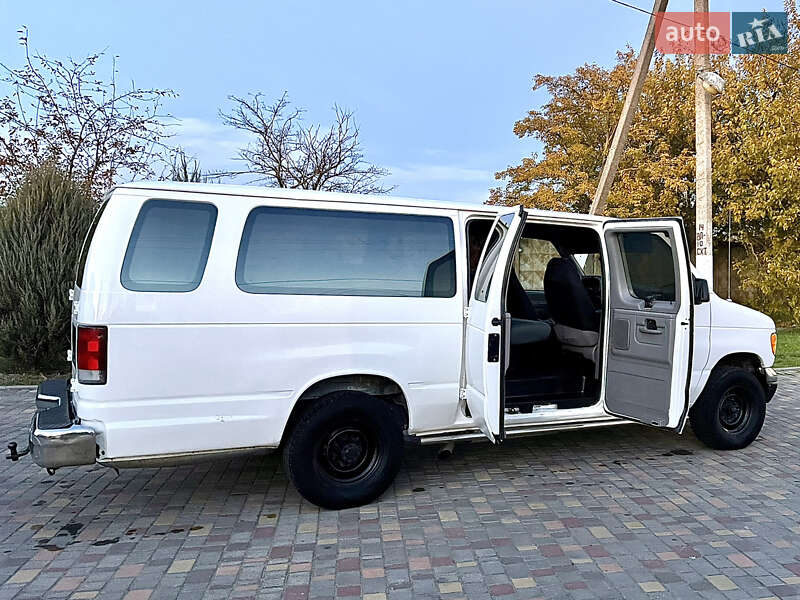 Мінівен Ford E-350 1997 в Овідіополі
