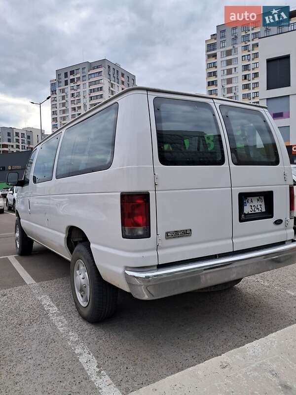 Мінівен Ford E-350 2005 в Києві