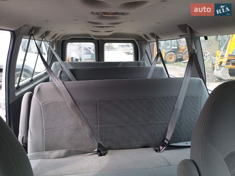 Мінівен Ford E-350 2005 в Києві