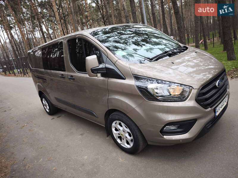 Минивэн Ford E-Transit Custom 2023 в Киеве фото Минивэн Ford E-Transit Custom 2023 в Киеве