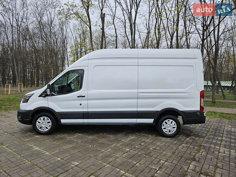 Грузовой фургон Ford E-Transit 2022 в Киеве