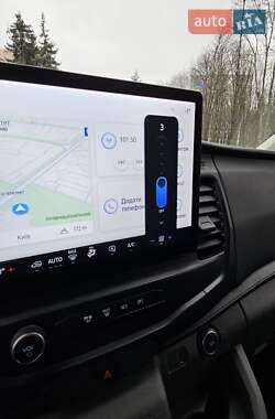 Грузовой фургон Ford E-Transit 2022 в 