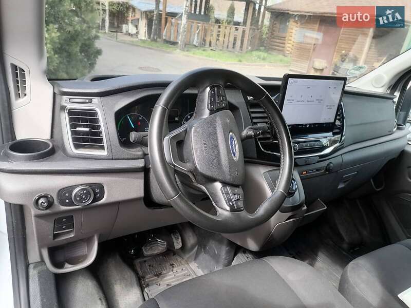 Грузовой фургон Ford E-Transit 2022 в Киеве