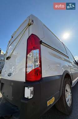 Інші автобуси Ford E-Transit 2024 в 
