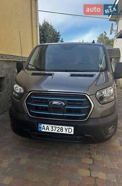 Грузовой фургон Ford E-Transit 2022 в Киеве