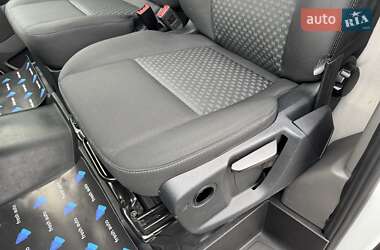 Вантажний фургон Ford E-Transit 2023 в Рівному