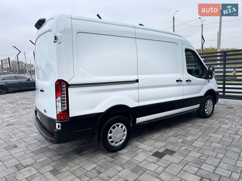 Грузовой фургон Ford E-Transit 2023 в Ровно