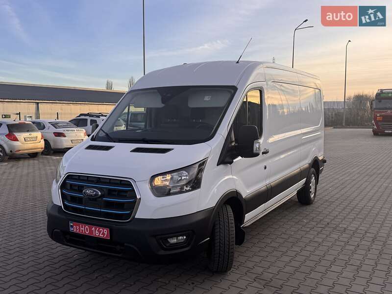 Грузовой фургон Ford E-Transit 2023 в Луцке
