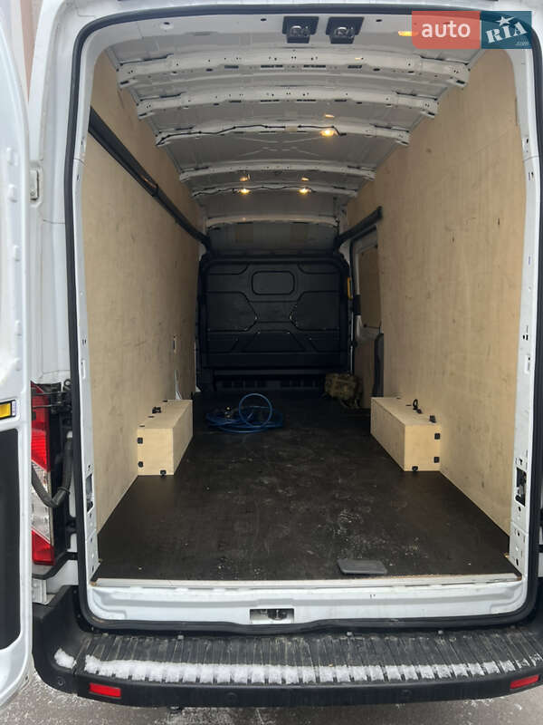 Вантажний фургон Ford E-Transit 2023 в Вінниці