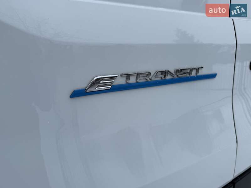 Грузовой фургон Ford E-Transit 2022 в Виннице