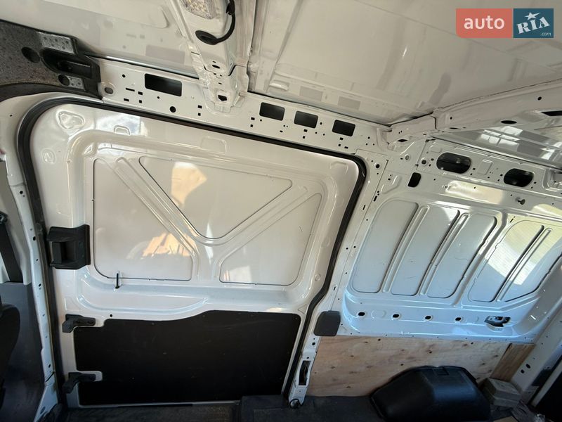 Грузовой фургон Ford E-Transit 2022 в Олевске