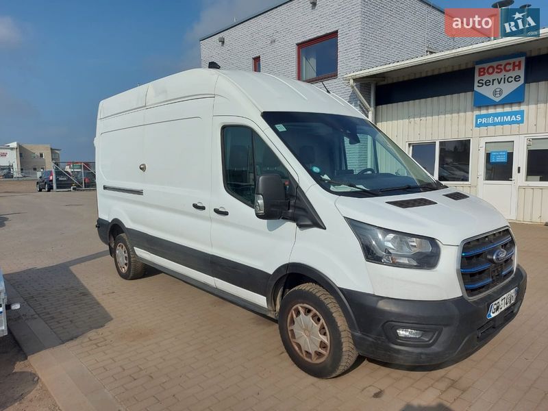 Ford E-Transit 2023