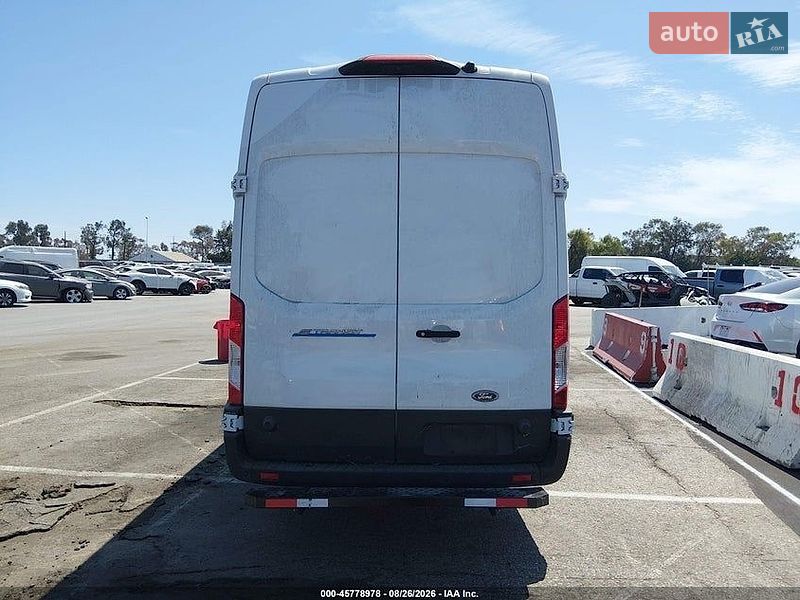 Вантажопасажирський фургон Ford E-Transit 2022 в Луцьку фото 5 Вантажопасажирський фургон Ford E-Transit 2022 в Луцьку