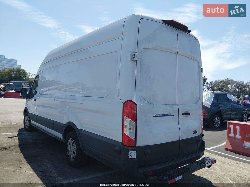 Вантажопасажирський фургон Ford E-Transit 2022 в Луцьку фото 4 Вантажопасажирський фургон Ford E-Transit 2022 в Луцьку