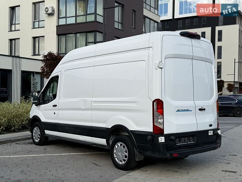 Вантажний фургон Ford E-Transit 2023 в Городку