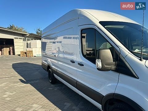Грузовой фургон Ford E-Transit 2022 в Киеве