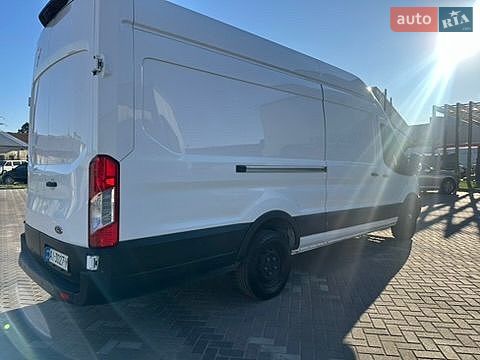 Грузовой фургон Ford E-Transit 2022 в Киеве