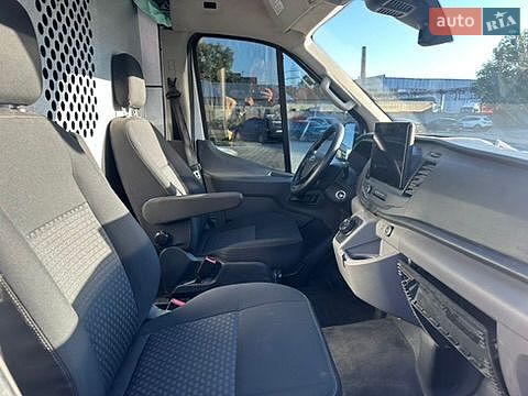 Грузовой фургон Ford E-Transit 2022 в Киеве