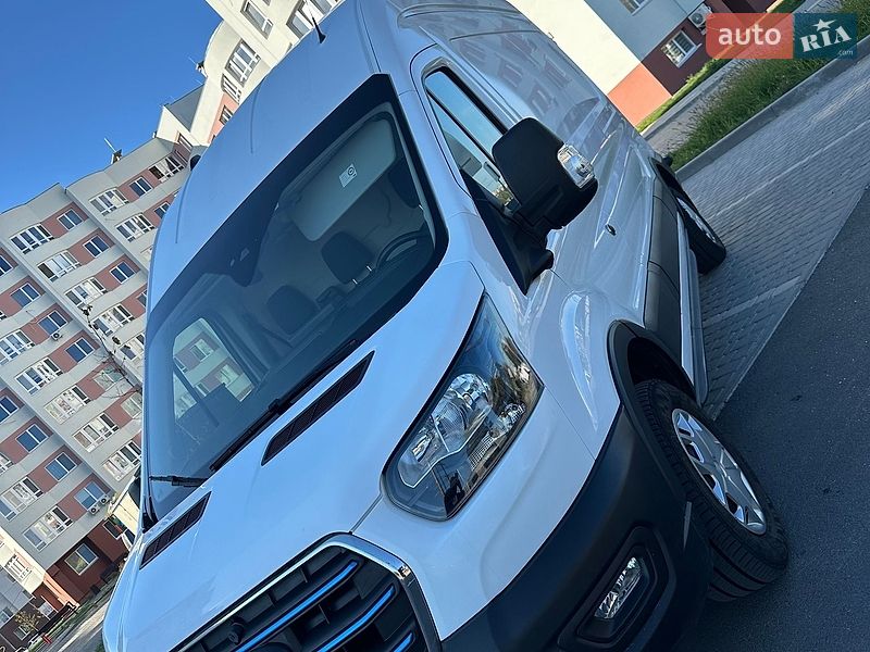 Грузовой фургон Ford E-Transit 2023 в Виннице