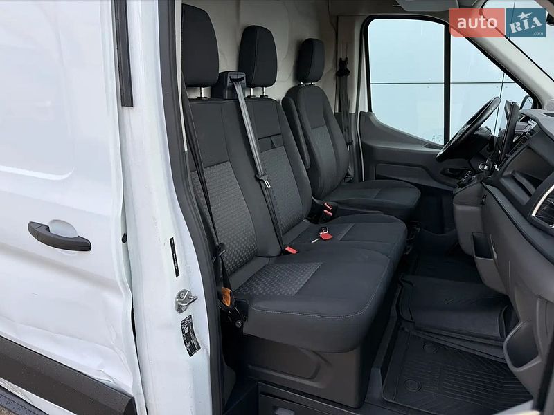 Грузовой фургон Ford E-Transit 2023 в Луцке