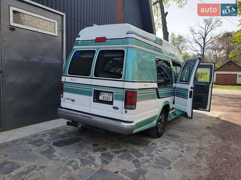 Минивэн Ford Econoline 1996 в Житомире