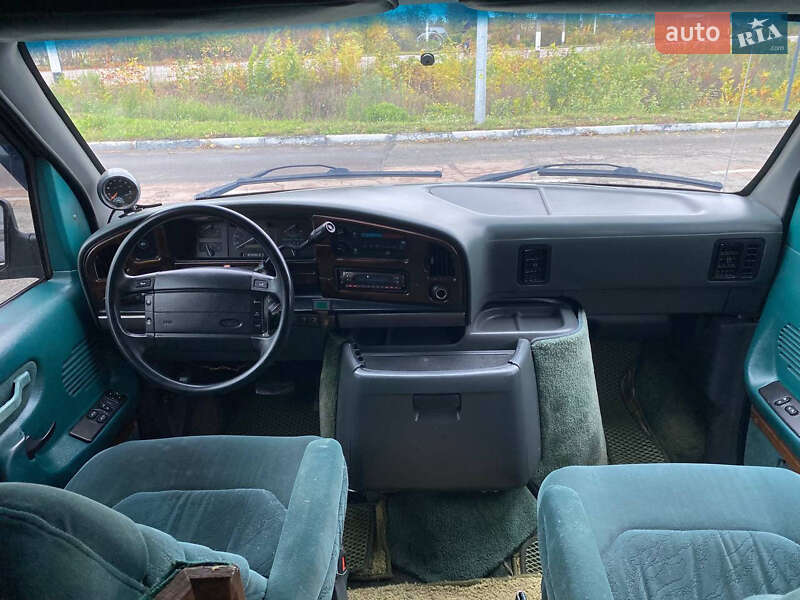 Мінівен Ford Econoline 1996 в Житомирі