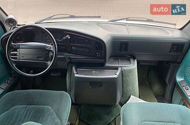 Мінівен Ford Econoline 1996 в Житомирі