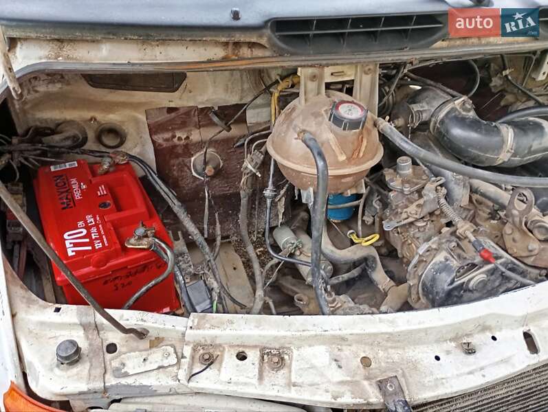 Мінівен Ford Econovan 1997 в Сторожинці