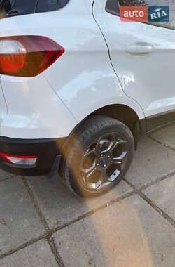 Внедорожник / Кроссовер Ford EcoSport 2017 в 