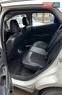 Внедорожник / Кроссовер Ford EcoSport 2015 в 