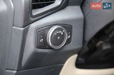 Внедорожник / Кроссовер Ford EcoSport 2017 в 