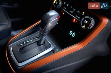 Внедорожник / Кроссовер Ford EcoSport 2018 в 