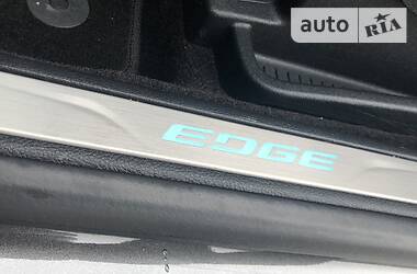 Внедорожник / Кроссовер Ford Edge 2018 в 