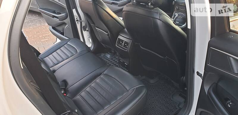 Позашляховик / Кросовер Ford Edge 2015 в Кривому Розі фото 19 Позашляховик / Кросовер Ford Edge 2015 в Кривому Розі