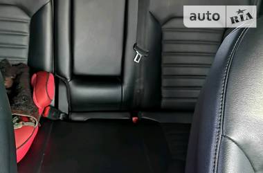Позашляховик / Кросовер Ford Edge 2015 в 