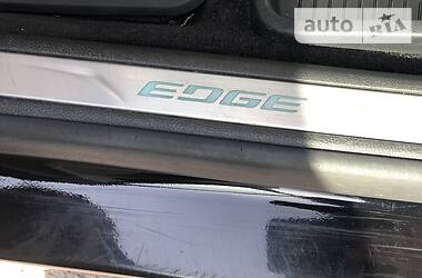 Позашляховик / Кросовер Ford Edge 2016 в 