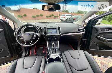 Позашляховик / Кросовер Ford Edge 2017 в 