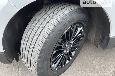 Внедорожник / Кроссовер Ford Edge 2018 в 