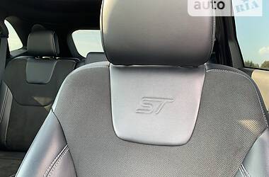 Внедорожник / Кроссовер Ford Edge 2019 в 