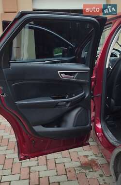Внедорожник / Кроссовер Ford Edge 2015 в 