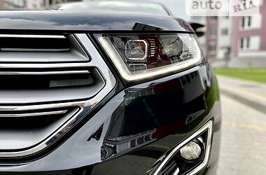 Внедорожник / Кроссовер Ford Edge 2016 в 