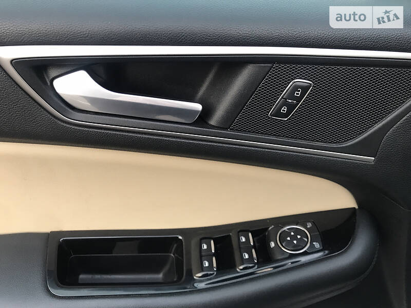 Внедорожник / Кроссовер Ford Edge 2016 в Николаеве